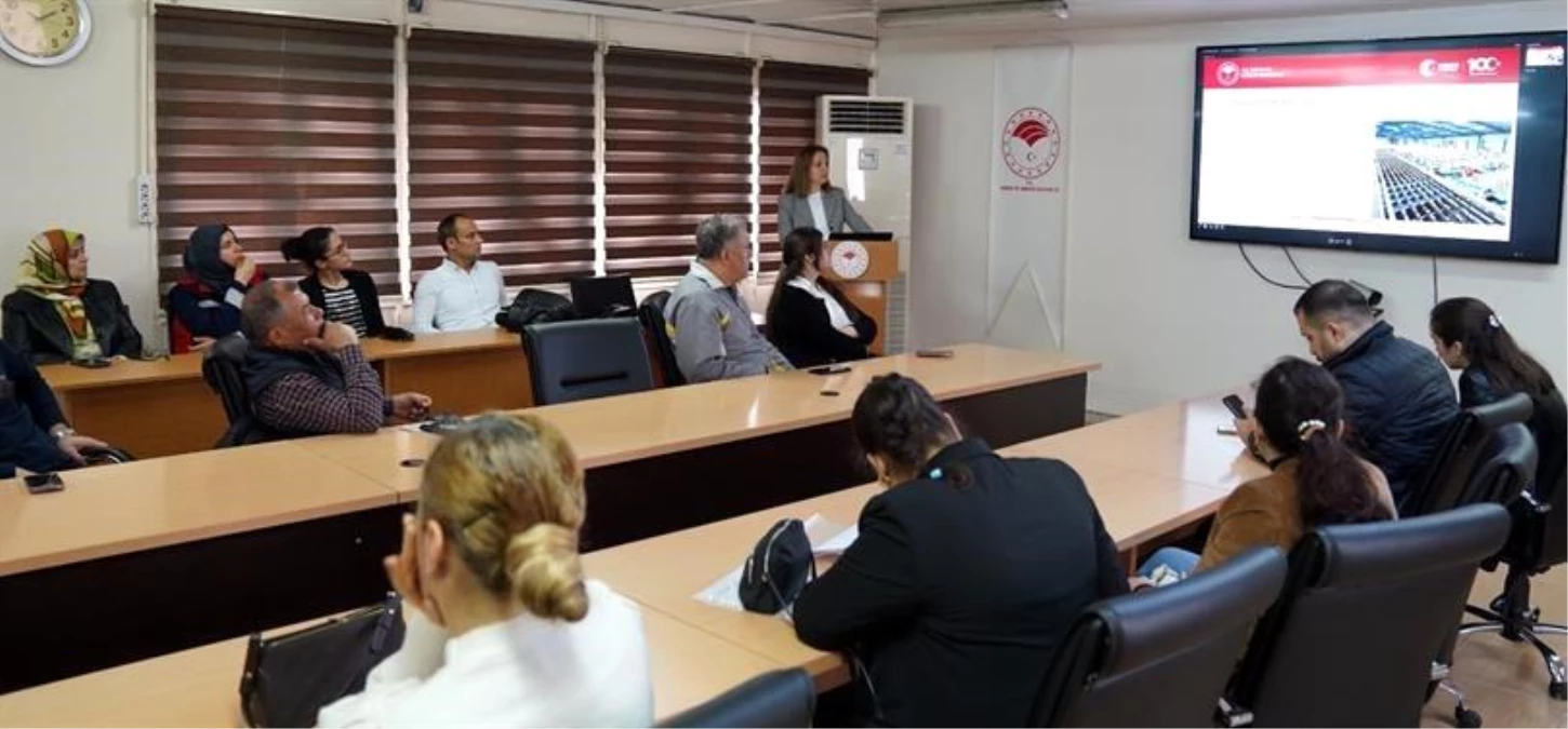Adana\'da Rusya\'ya ihracat yapan tüccarlara eğitim verildi