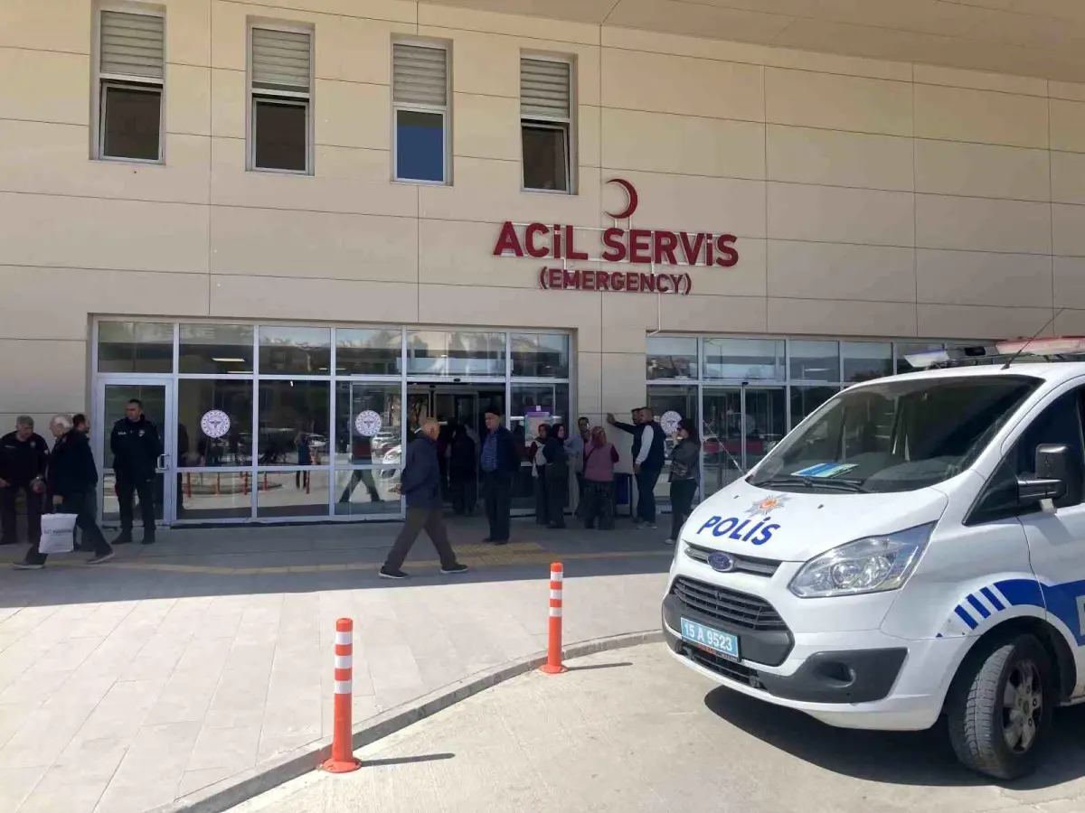 Burdur\'da muhtarlık seçimleri sonrası çıkan kavgada 3 kişi yaralandı