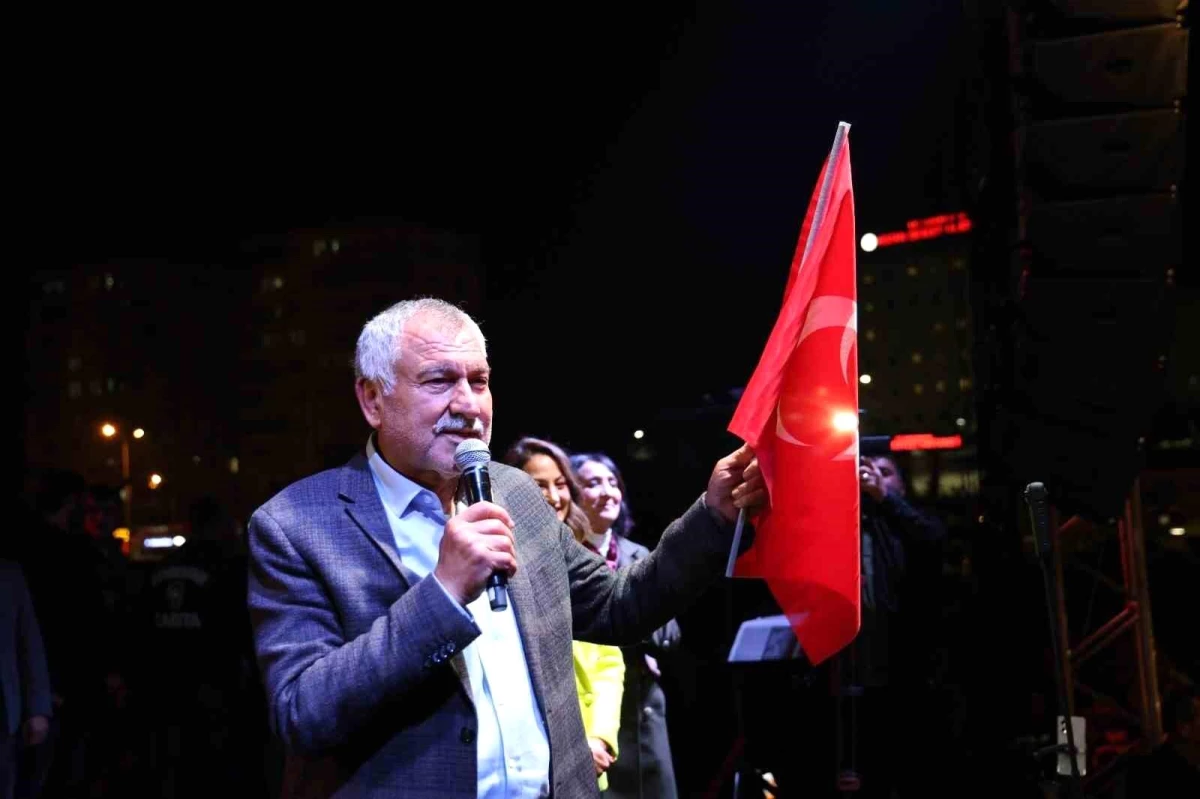 Adana\'da CHP, Mahalli İdareler Genel Seçimleri\'nde 9 ilçeyi de kazandı
