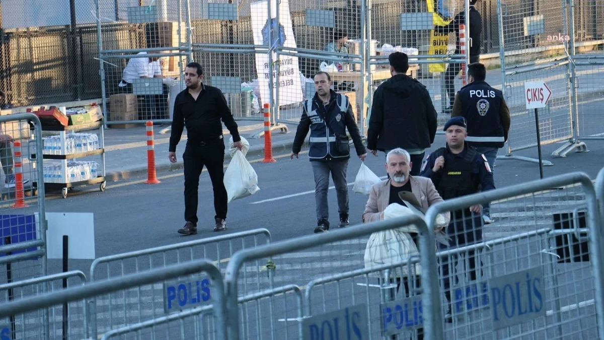 Diyarbakır\'da Mahalli İdareler Genel Seçimleri\'nde Katılım Azaldı