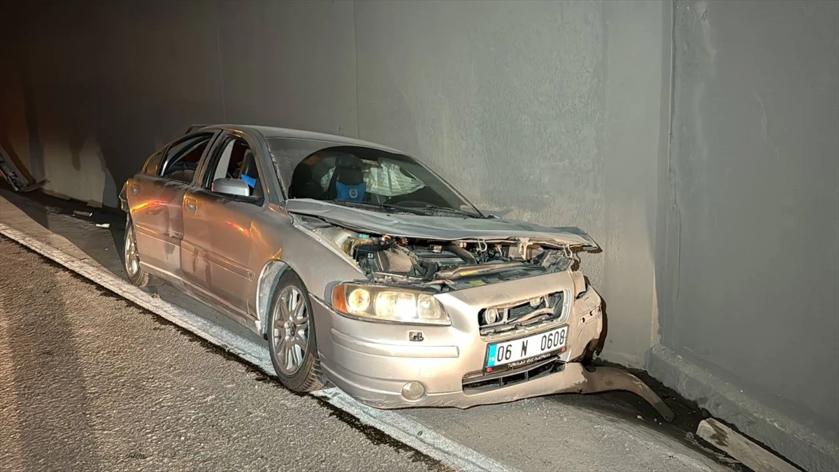 Gebze\'de trafik kazasında 9 kişi yaralandı