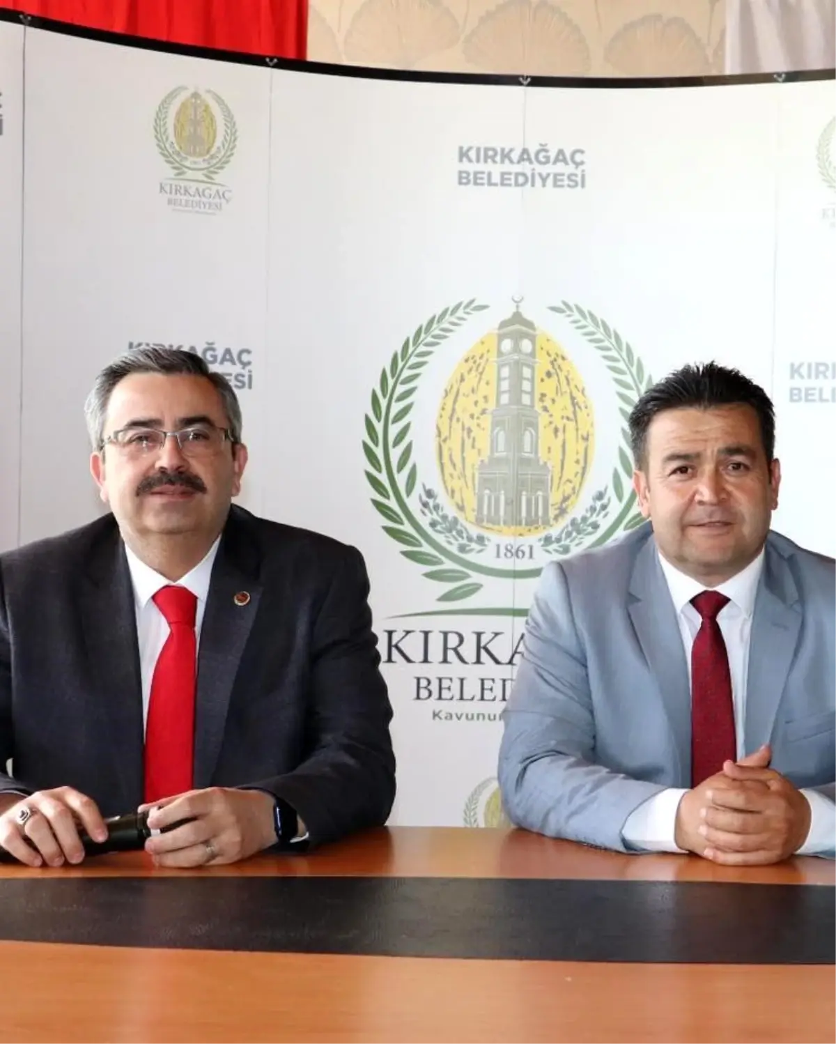 Kırkağaç Belediye Başkanı Görevi Resmi Sonuçları Beklemeden Devretti