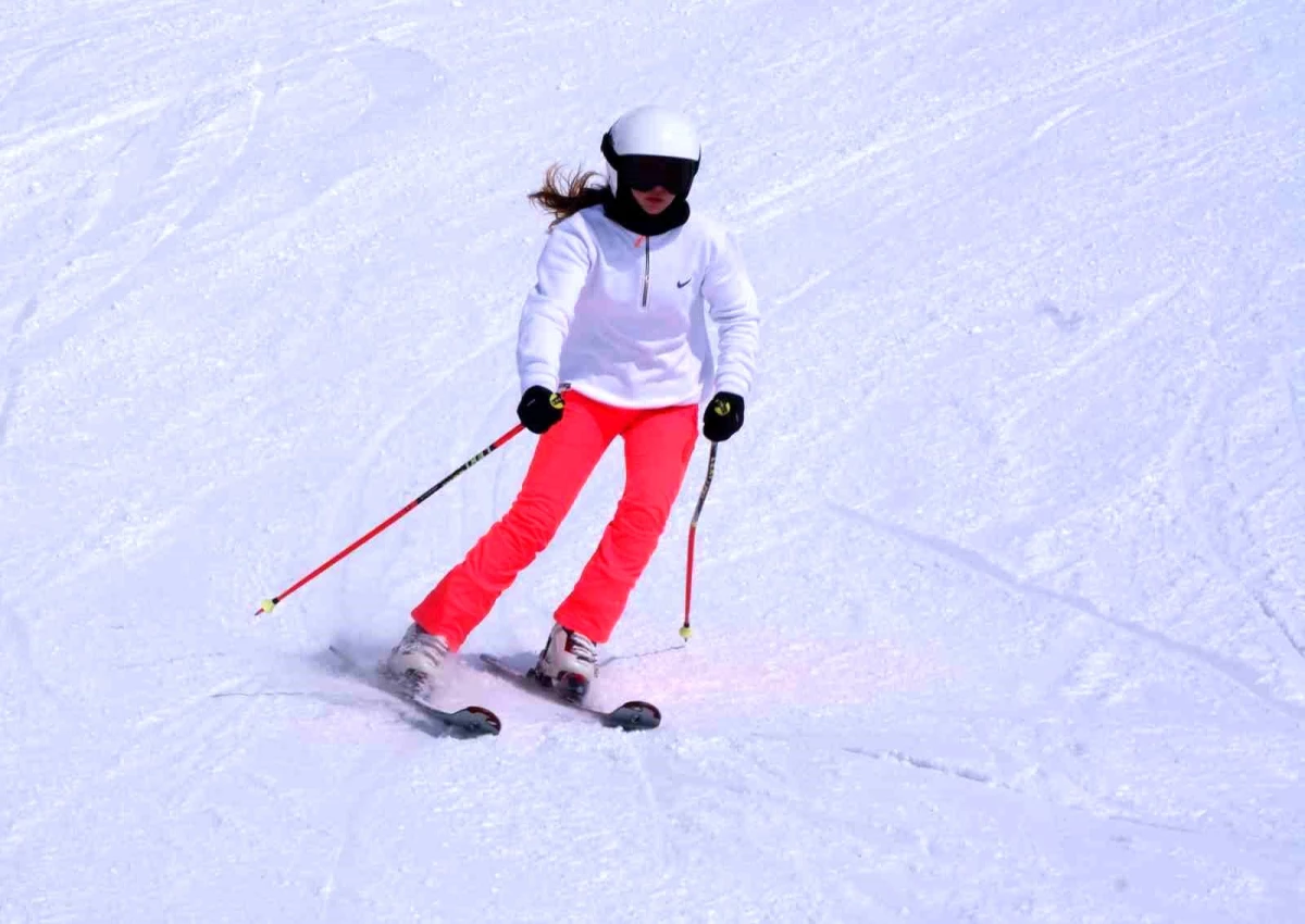 Erzurum Palandöken Kayak Merkezi Sezonu Erken Açtı