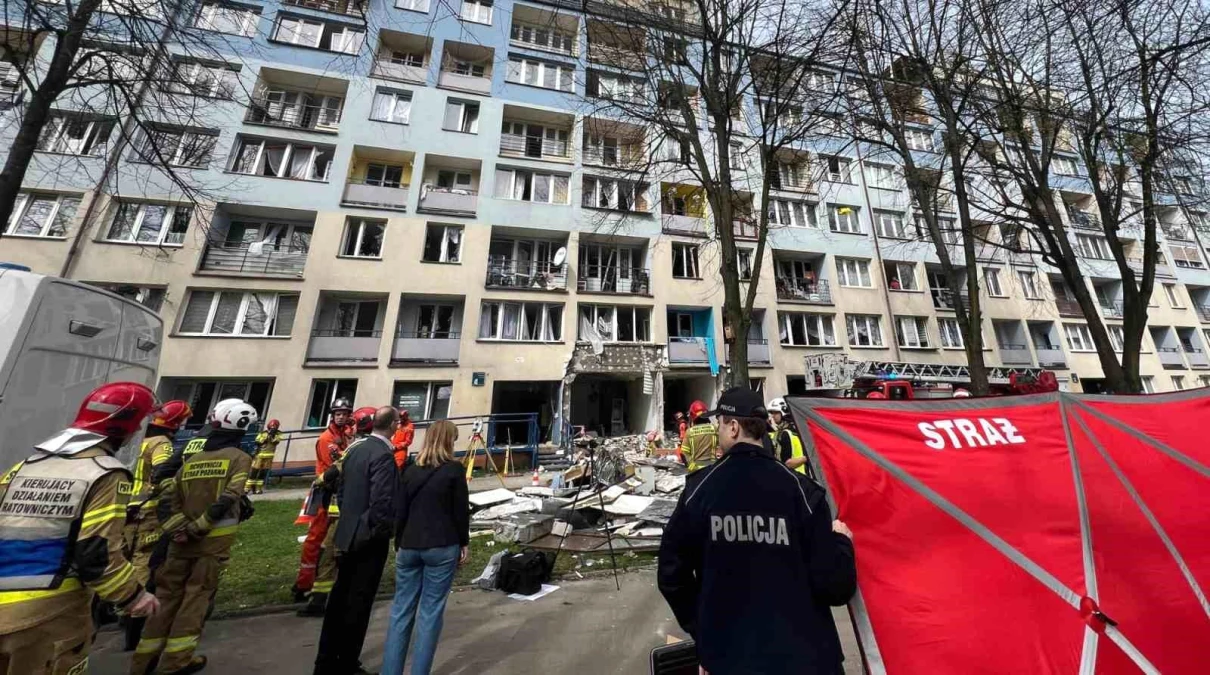 Polonya\'nın Tychy kentinde doğalgaz patlaması: 15 yaralı