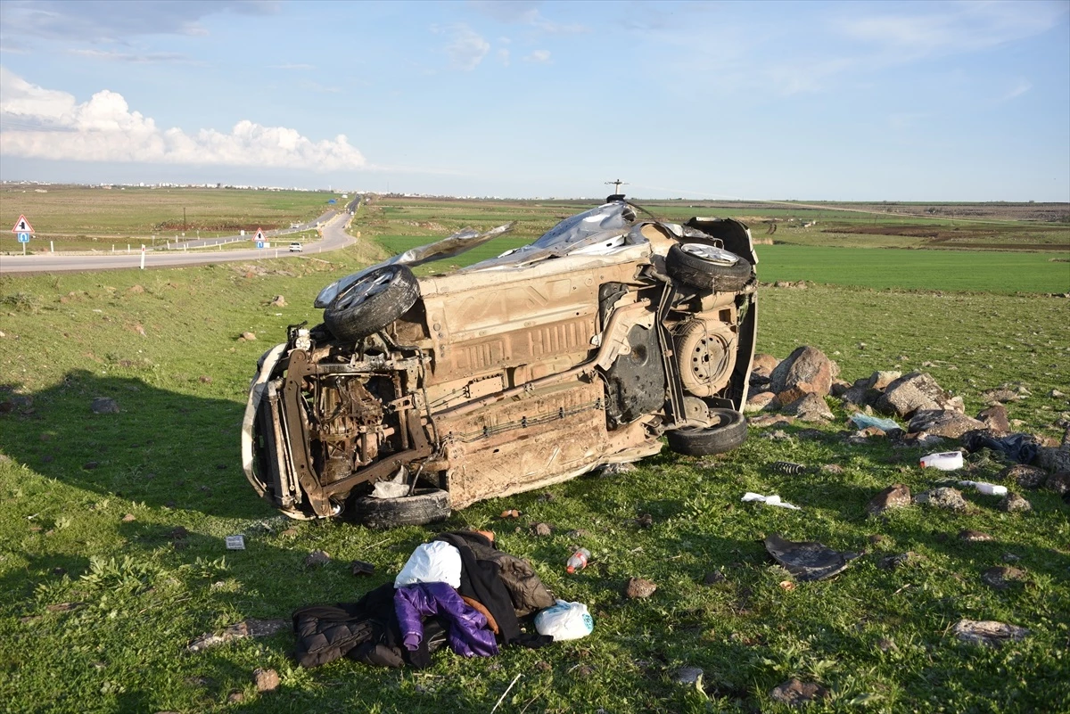 Şarampole devrilen otomobilde bir kişi hayatını kaybetti, 3 kişi yaralandı