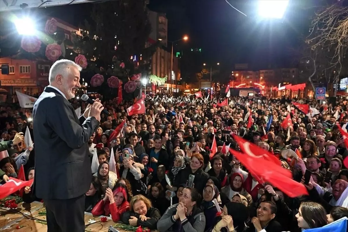 Isparta Belediye Başkanı Şükrü Başdeğirmen, seçim zaferini kutladı