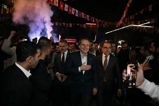 Fatih Erbakan: Yeniden Refah Partisi belediyelerde hizmete başlayacak Fatih Erbakan: Yeniden Refah Partisi belediyelerde hizmete başlayacak