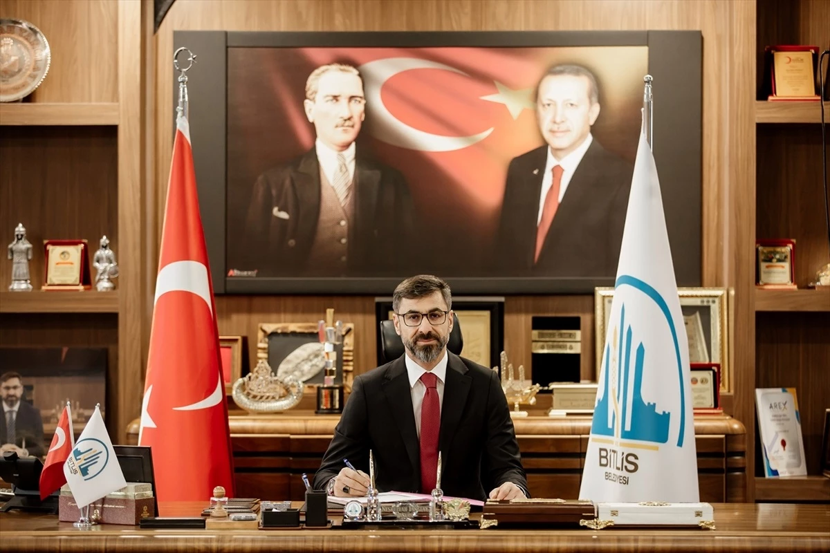 Bitlis Belediye Başkanı Nesrullah Tanğlay, geçersiz sayılan oyların yeniden sayılması için itirazda bulundu