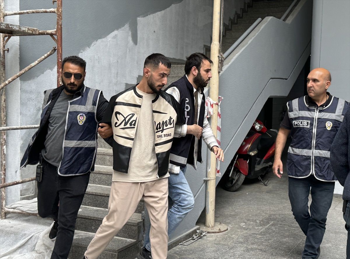 Bornova\'da kuyumcunun öldürülmesiyle ilgili zanlı yakalandı