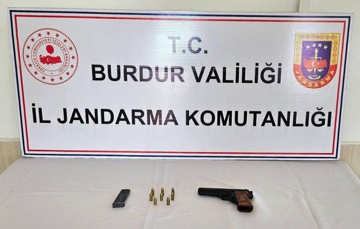 Burdur İl Jandarma Komutanlığı Operasyonunda 4 Şahıs Tutuklandı