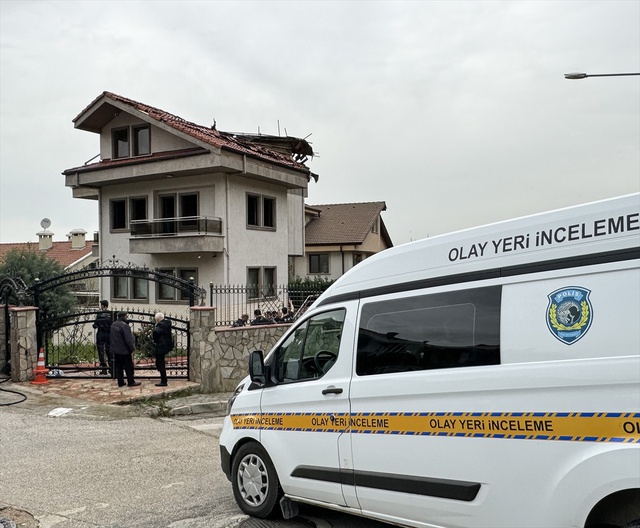 Villadaki yangında ceset bulunmuştu! Eşini rahatsız eden kişiyi öldürdüğünü itiraf etti Villadaki yangında ceset bulunmuştu! Eşini rahatsız eden kişiyi öldürdüğünü itiraf etti