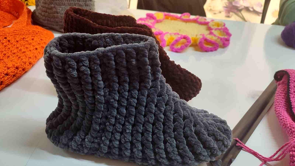 Depremzede Kadınlar El Emeği Ürünlerle Evlerine Ekmek Götürüyor