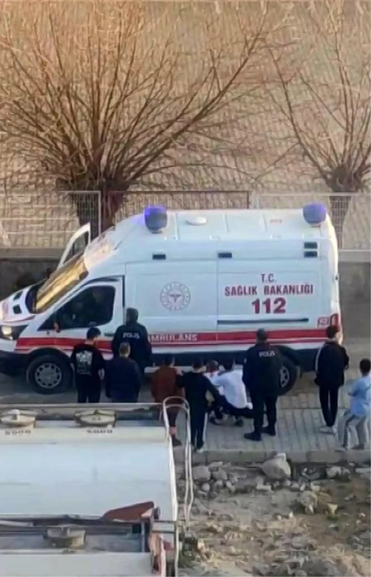 Elazığ\'da silahlı ve bıçaklı kavgada 1 kişi öldü, 2 kişi yaralandı