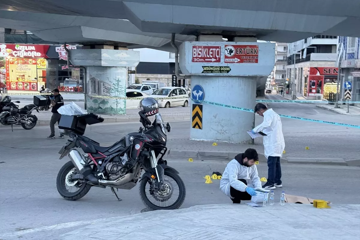 Elazığ\'da silahlı ve bıçaklı kavgada 1 kişi hayatını kaybetti