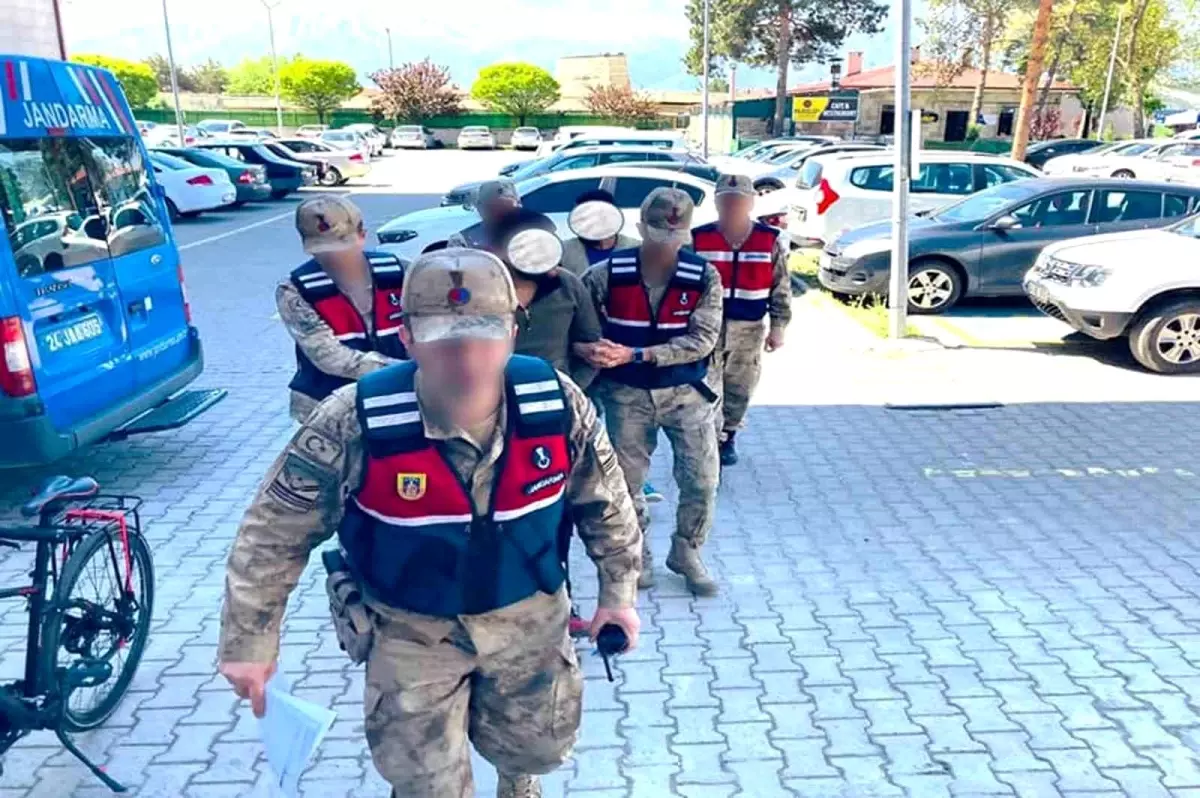 Erzincan\'da tefecilik yapmak suretiyle haksız kazanç elde eden 3 şüpheli yakalandı