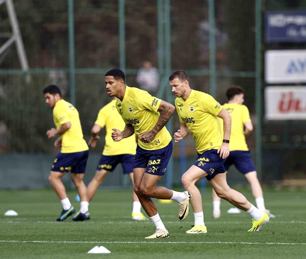 Fenerbahçe, Adana Demirspor maçı için hazırlıklarını tamamladı