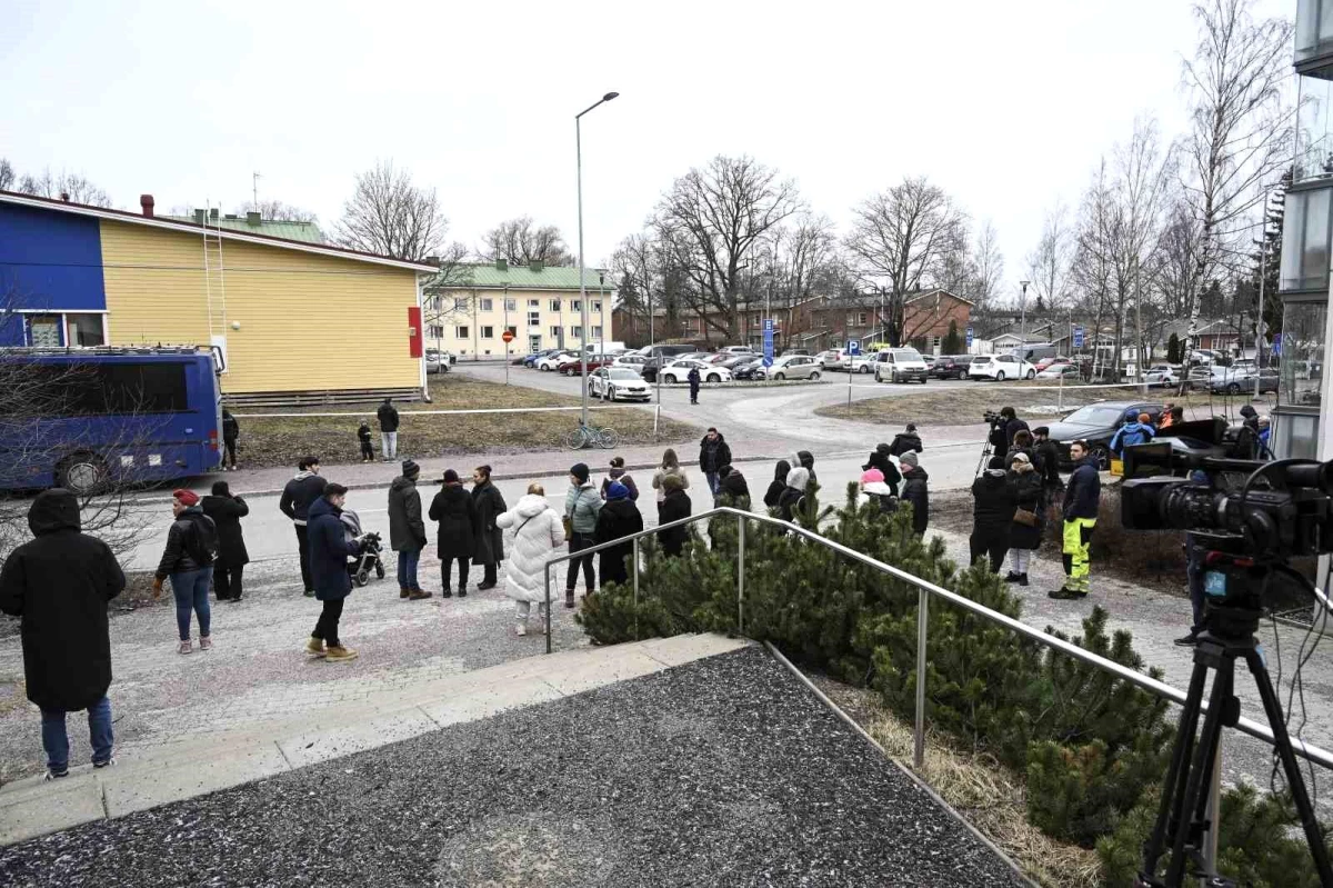 Finlandiya\'da 12 yaşındaki saldırganın gerçekleştirdiği okul saldırısında 1 öğrenci hayatını kaybetti