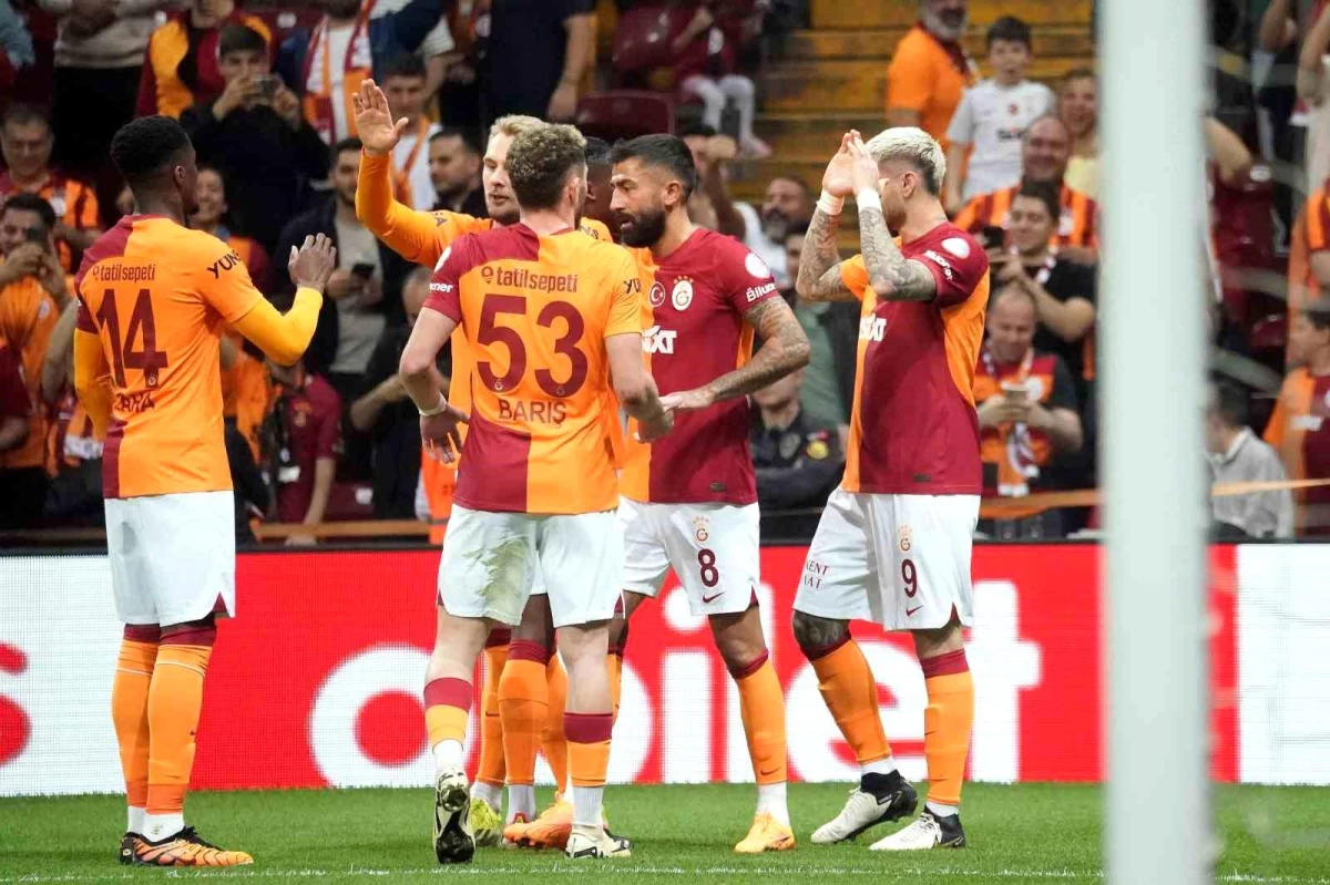 Galatasaray, Hatayspor\'u yenerek yenilmezlik serisini 19 maça çıkardı
