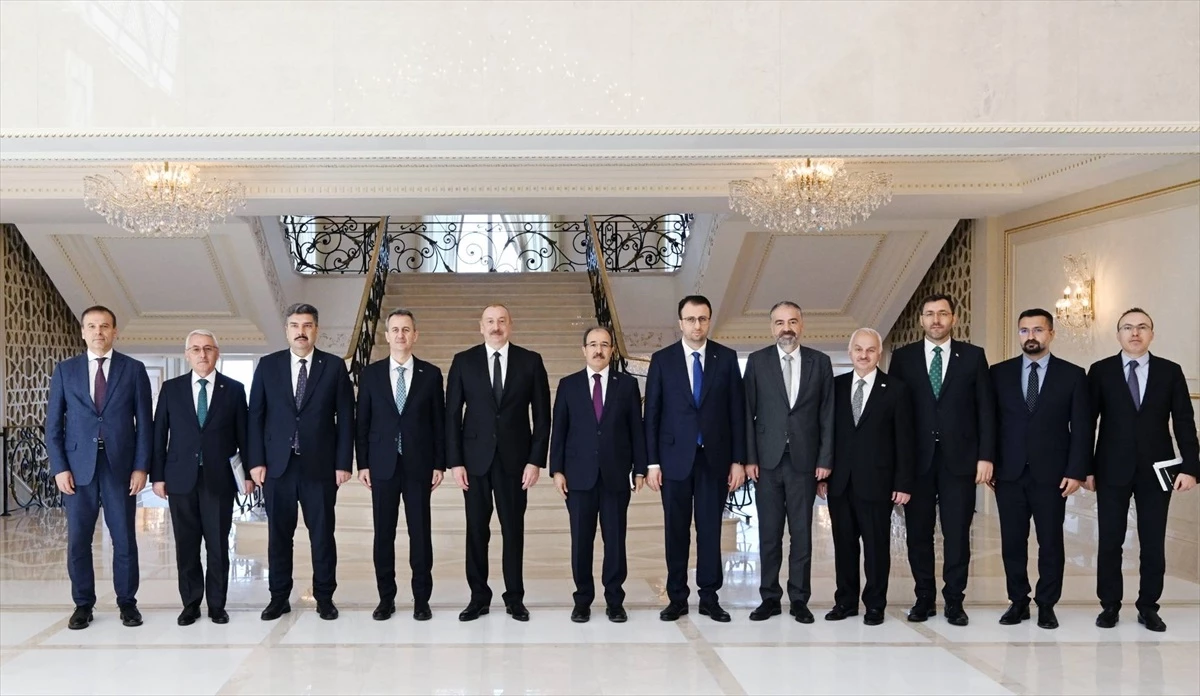 Azerbaycan Cumhurbaşkanı Türk Savunma Sanayisi Şirketlerini Kabul Etti