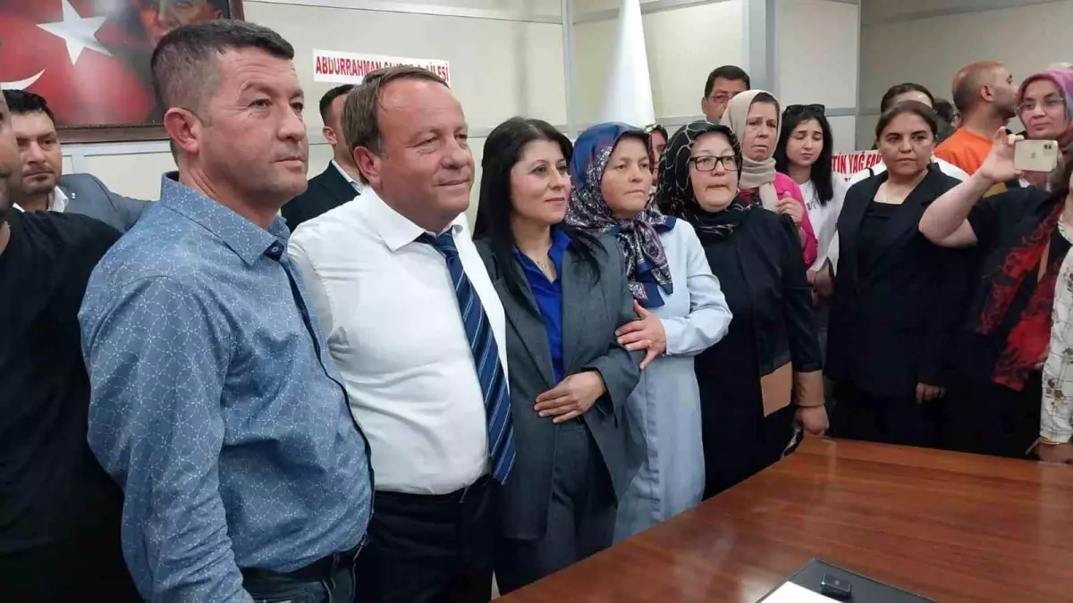 İYİ Parti\'den Mersin Mut İlçe Belediye Başkanı Murat Orhan göreve başladı