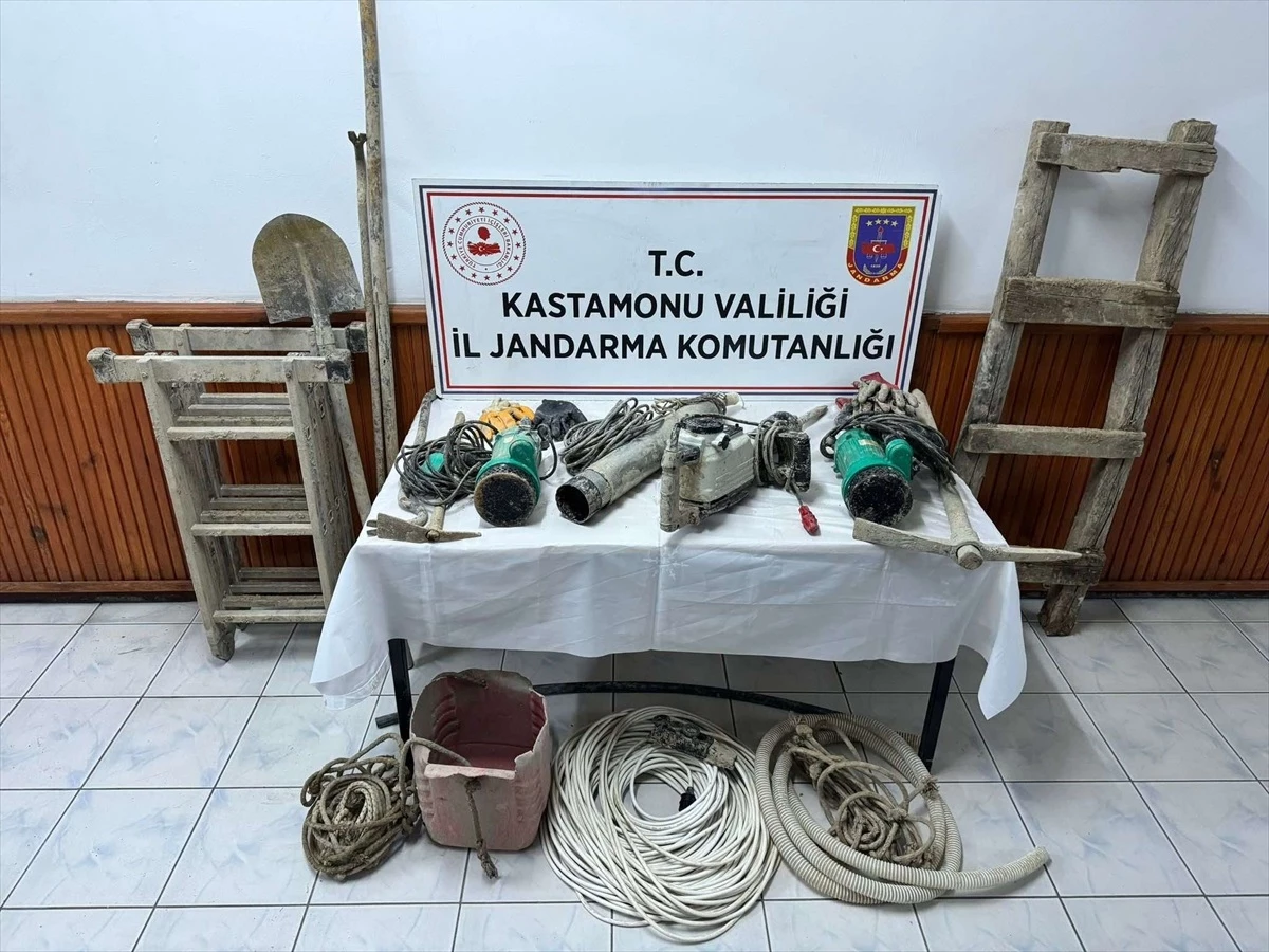 Kastamonu\'da kaçak kazı yapan 3 şüpheli gözaltına alındı