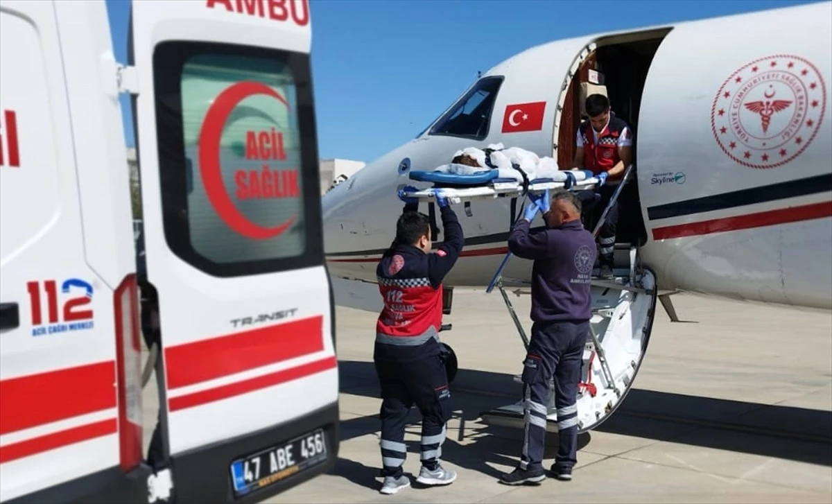 Mardin\'de böbrek rahatsızlığı bulunan bebek ambulans uçakla Ankara\'ya nakledildi