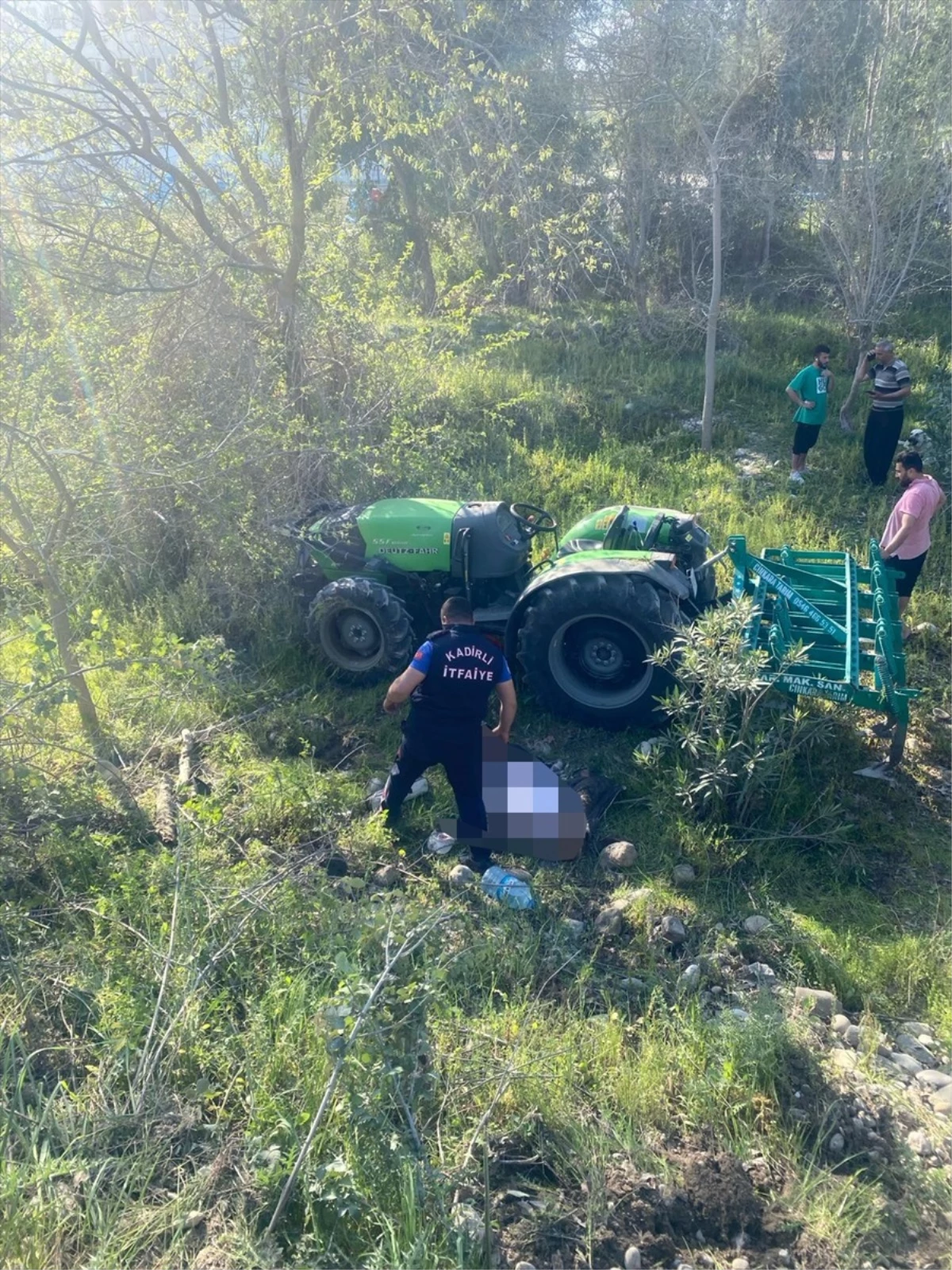 Osmaniye\'de traktör devrildi, sürücü hayatını kaybetti