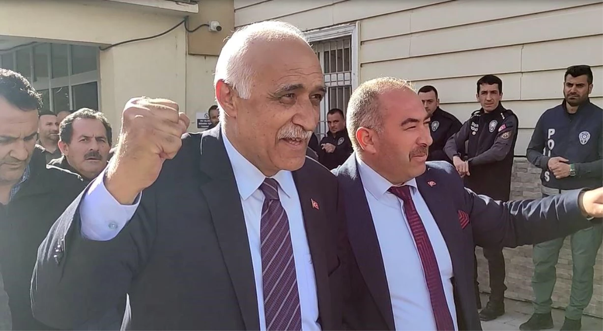 Çıldır Belediye Başkanlığı Seçiminde Kura Çekimi Sonucu AK Parti Adayı Kazandı