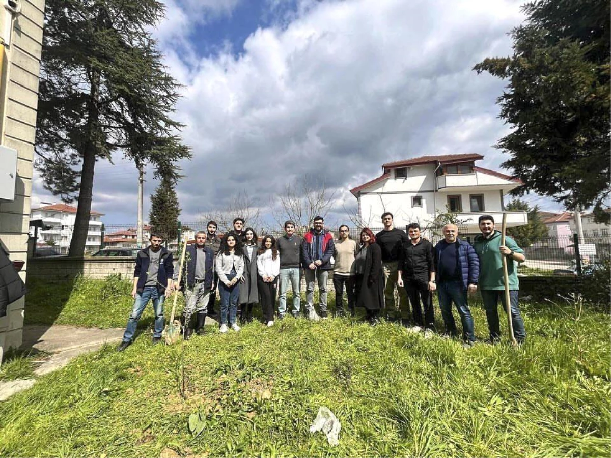 SUBÜ Sıfırdan Zirveye Girişimcilik Topluluğu Fidan Dikme Etkinliği Düzenledi