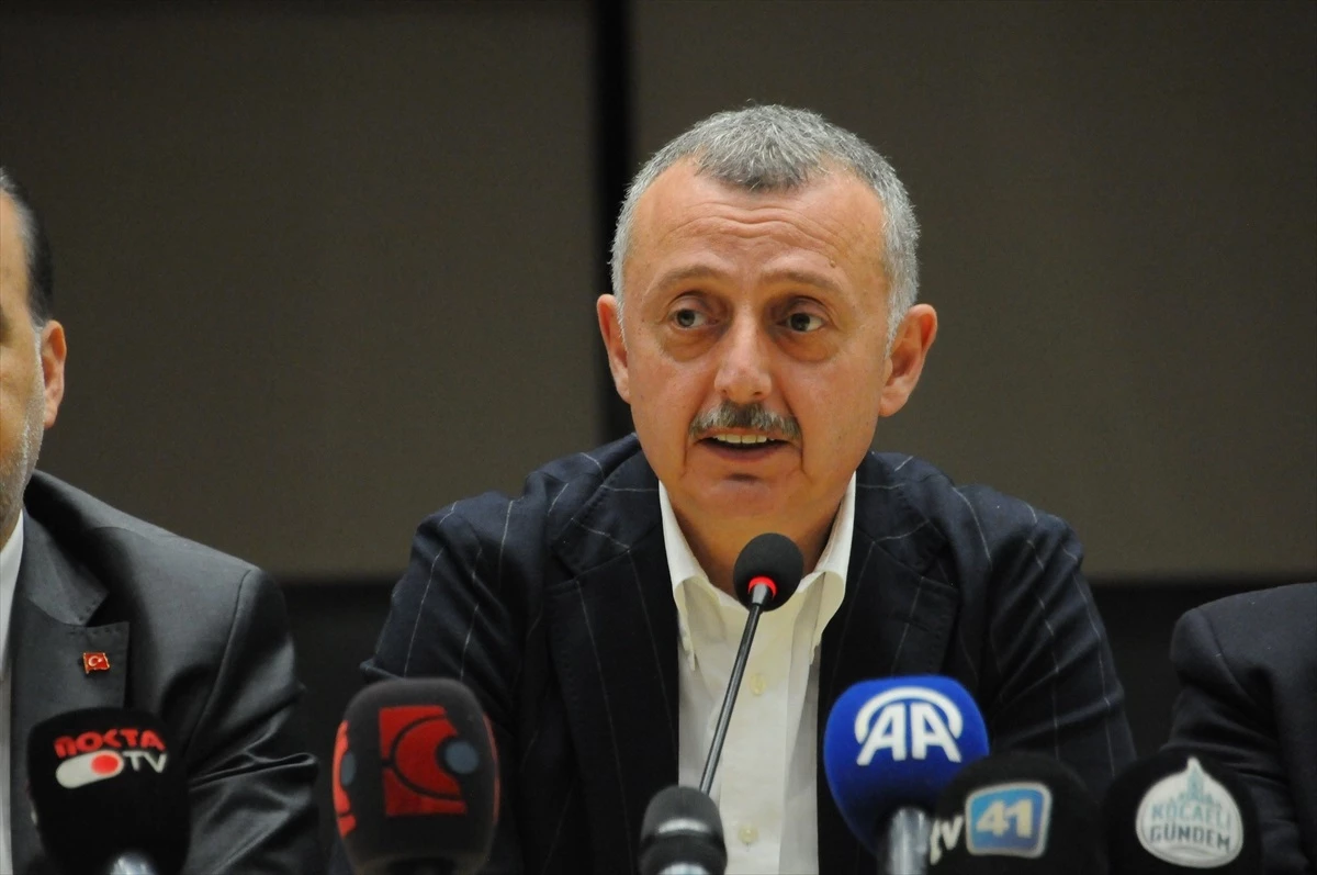 Kocaeli Büyükşehir Belediye Başkanı Tahir Büyükakın, seçim sonuçlarını başarı olarak değerlendirdi