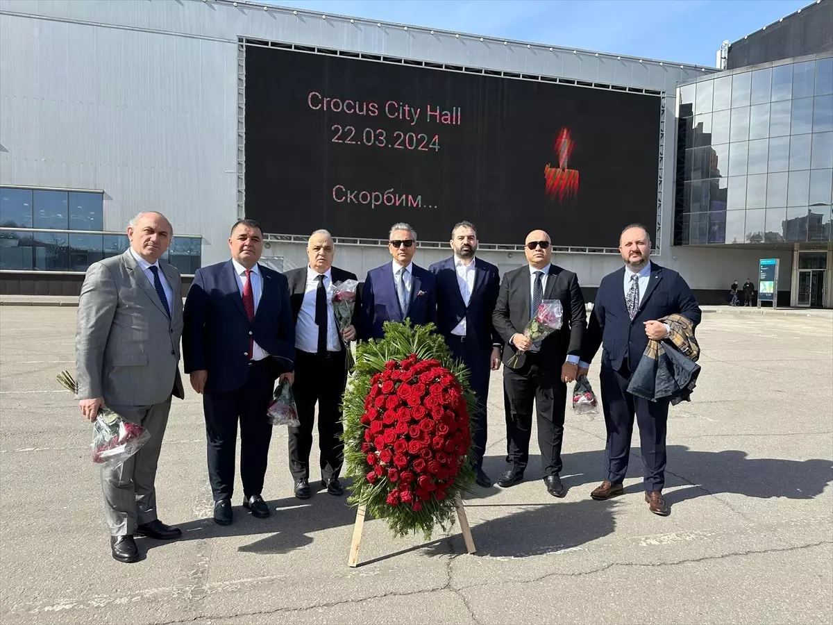 TÜRSAB Başkanı Moskova'da terör saldırısında hayatını kaybedenler için taziye ziyaretinde bulundu