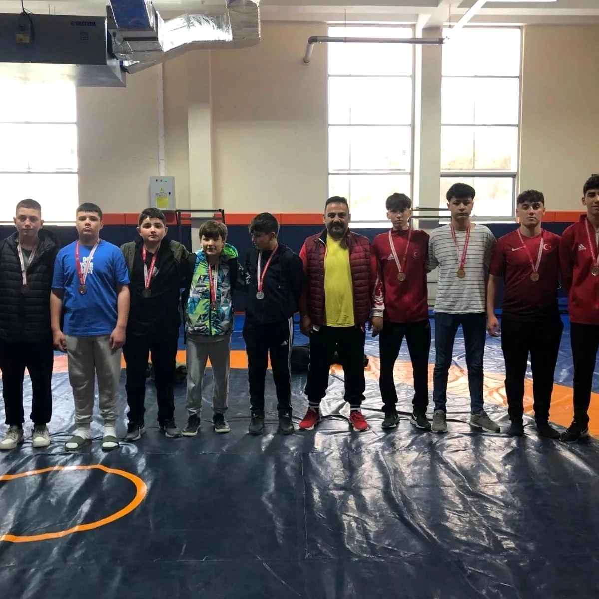 Zonguldak\'ta U-15 Serbest İl Grup Müsabakalarında Dereceye Giren Sporcular Türkiye Şampiyonası\'na Katılacak