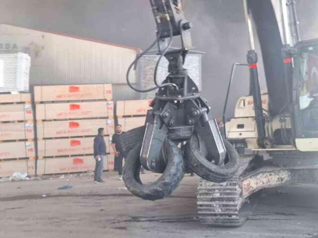 Ankara'da Hurdacılar Sitesi'nden alevler yükseldi! Yangın 3 iş yerine sıçradı