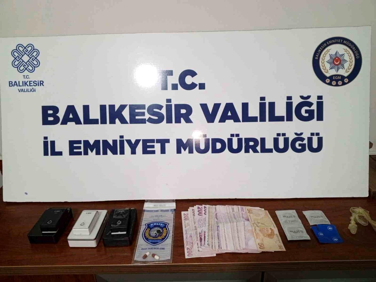 Bandırma\'da Fuhuş Yapılan Masaj Salonuna Operasyon