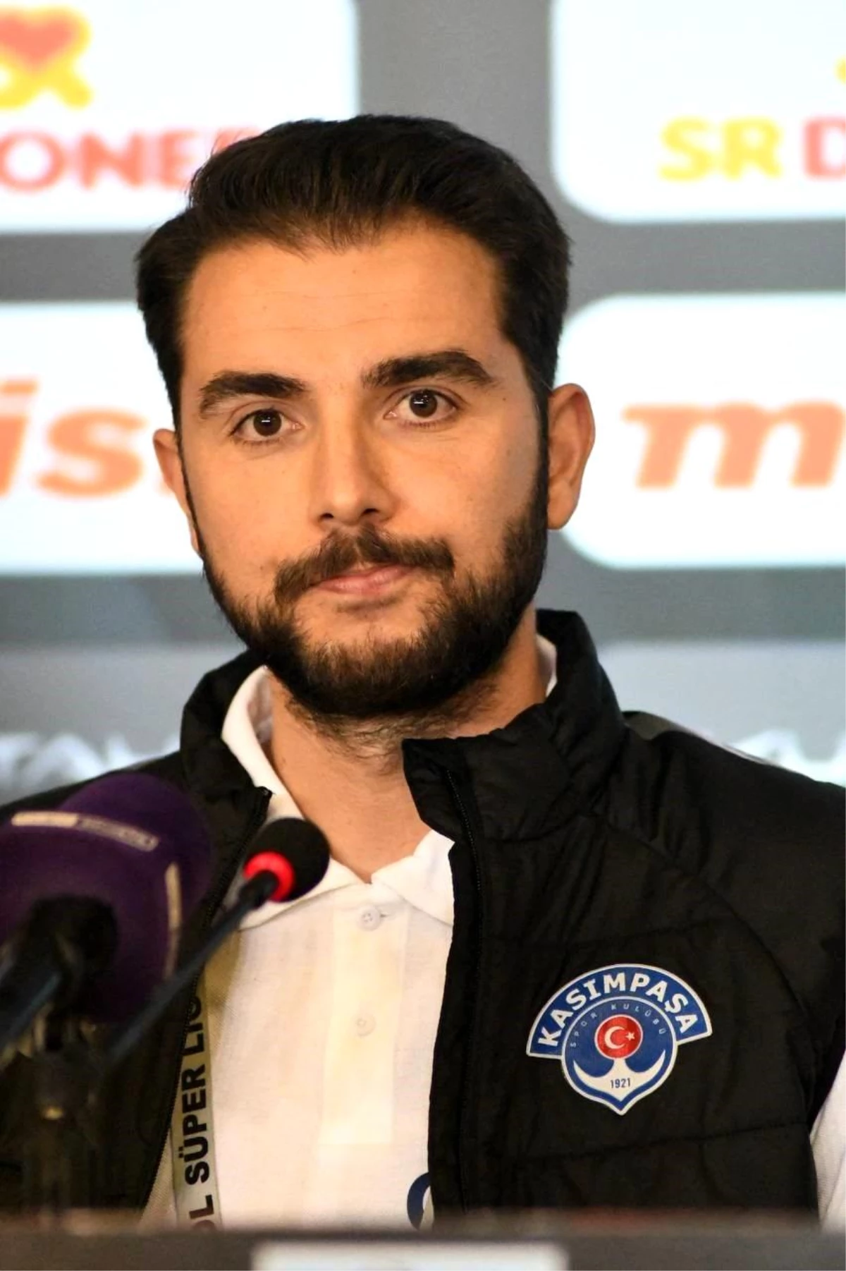 Kasımpaşa Yardımcı Antrenörü: Başakşehir-Beşiktaş maçında puan kaybetmelerini bekleyeceğiz