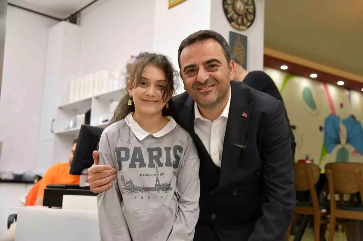 Başiskele Belediye Başkanı Yasin Özlü, seçim zaferini kutladı