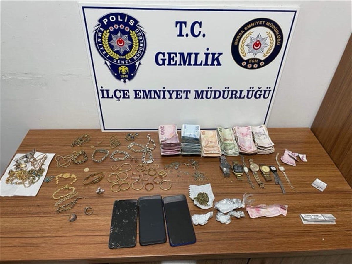 Gemlik\'te Uyuşturucu Operasyonu: 10 Tutuklama