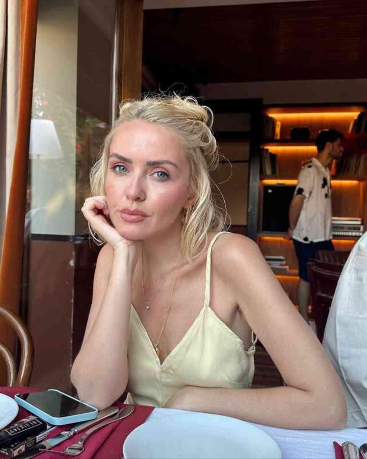 Ceyda Düvenci ve Bülent Şakrak'ın evliliğini bitirdiği söylenen Esra Akpınar konuştu