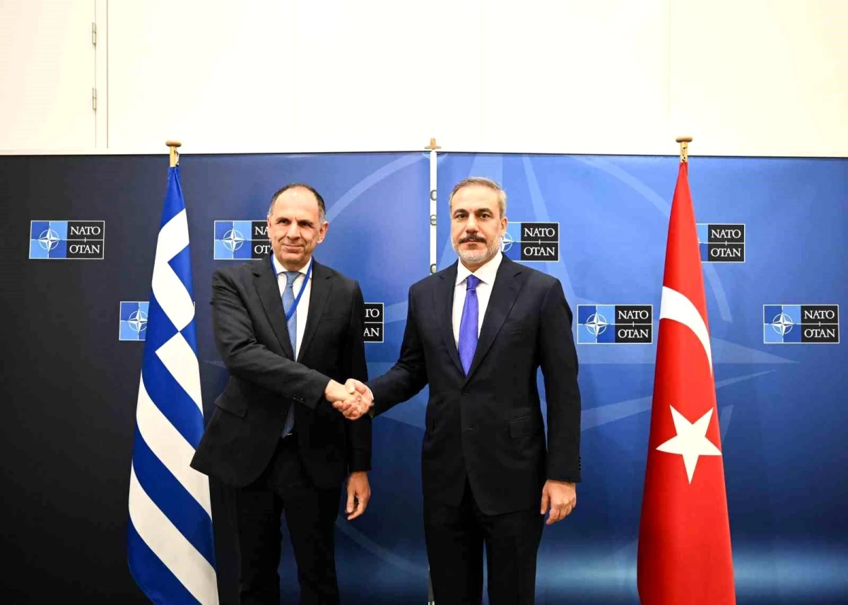 Dışişleri Bakanı Hakan Fidan, Yunanistan Dışişleri Bakanı ile Brüksel\'de buluştu