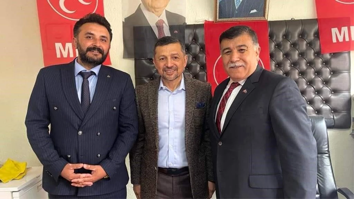 MHP Adayı Mustafa Koca, Emet Belediye Başkanlığı Seçimini 22 Oy Farkla Kazandı