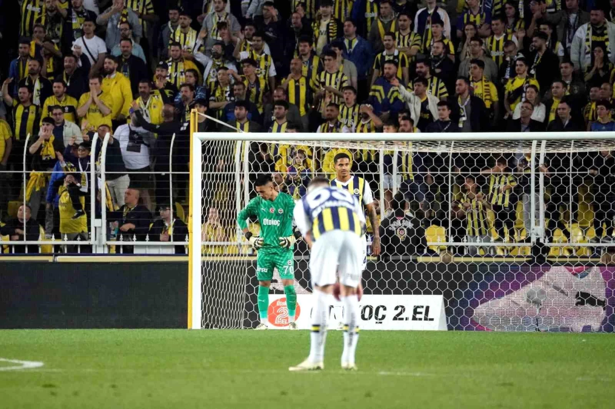 Fenerbahçe, iç sahada son 7 maçta kalesini gole kapatamadı
