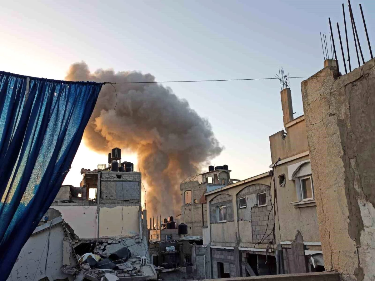 İsrail\'in Gazze Şeridi\'ndeki saldırısında 2 Filistinli hayatını kaybetti
