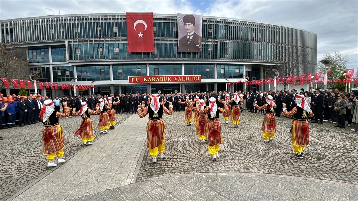 Karabük Demir ve Çelik Fabrikalarının Temelleri Atıldı