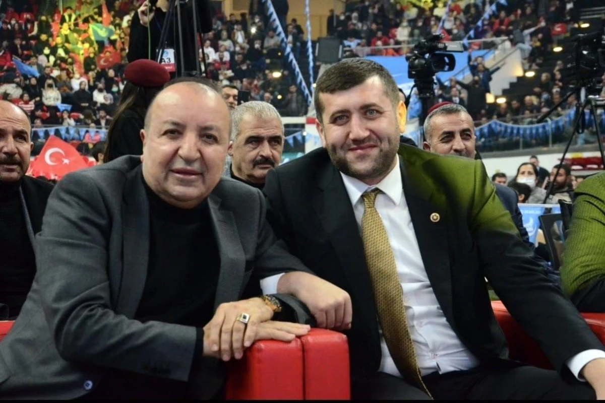 MHP\'li Milletvekili Baki Ersoy, Pınarbaşı Belediyesi seçimlerinin iptal edildiğini duyurdu