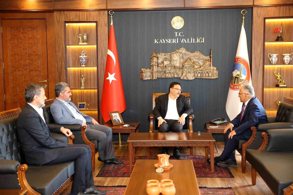 Kayseri Büyükşehir Belediye Başkanı Mazbatasını Aldı