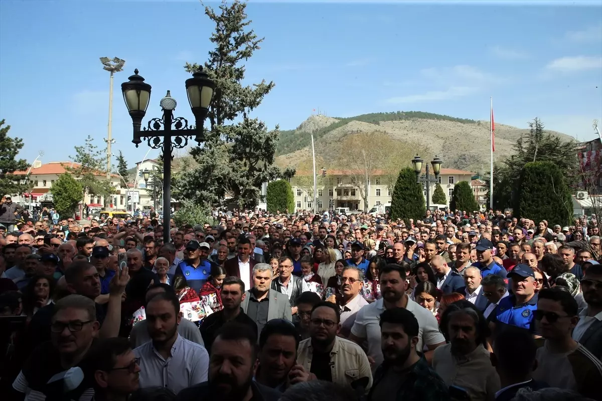 MHP\'li Mehmet Kemal Yazıcıoğlu Tokat Belediye Başkanı olarak göreve başladı