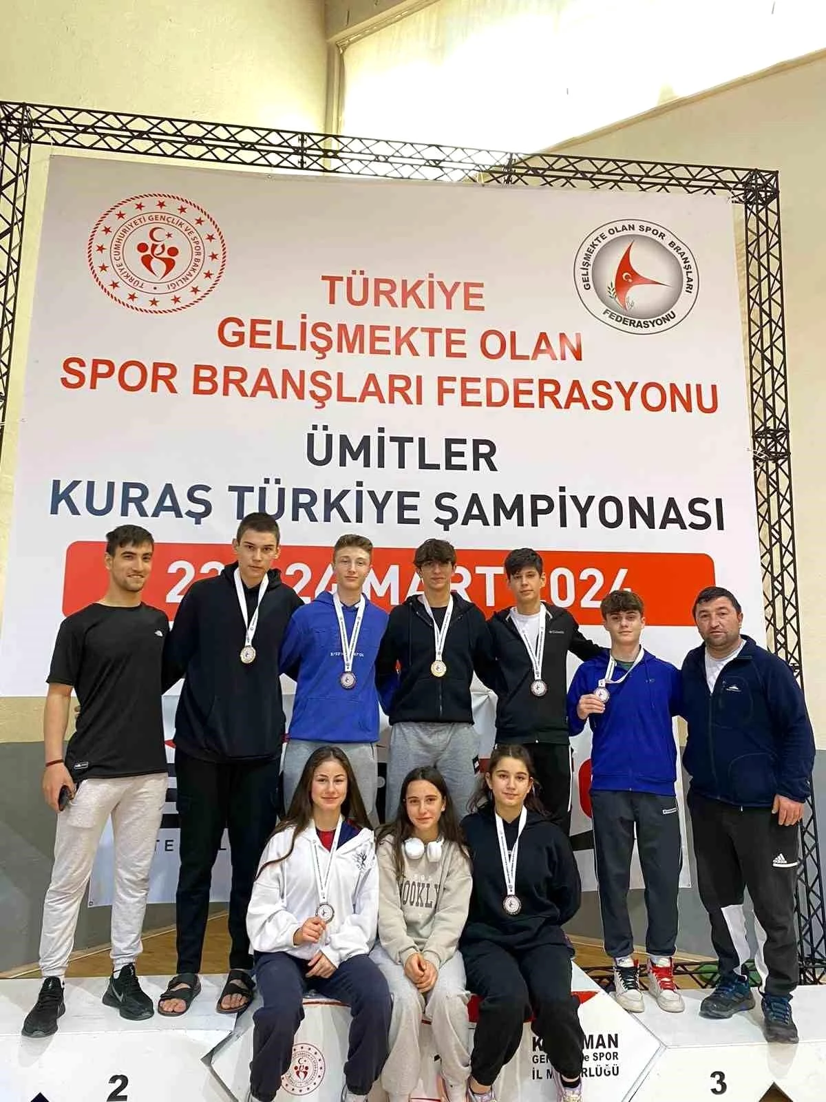 Bilecikli sporcular Türkiye Kuraş Şampiyonasından 7 madalya ile döndü