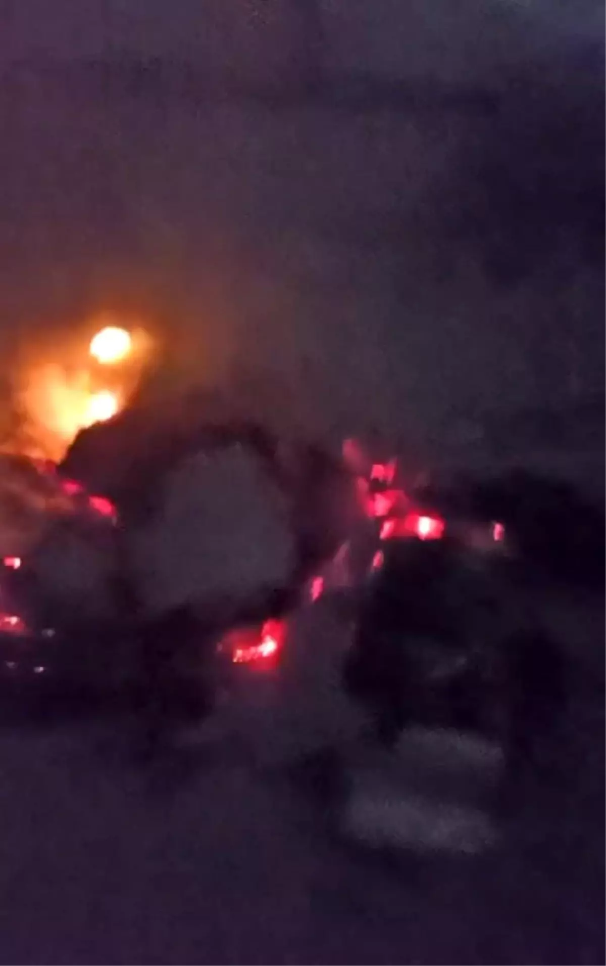 Şanlıurfa Hilvan\'da Oy Yakma Olayının Görüntüleri Ortaya Çıktı