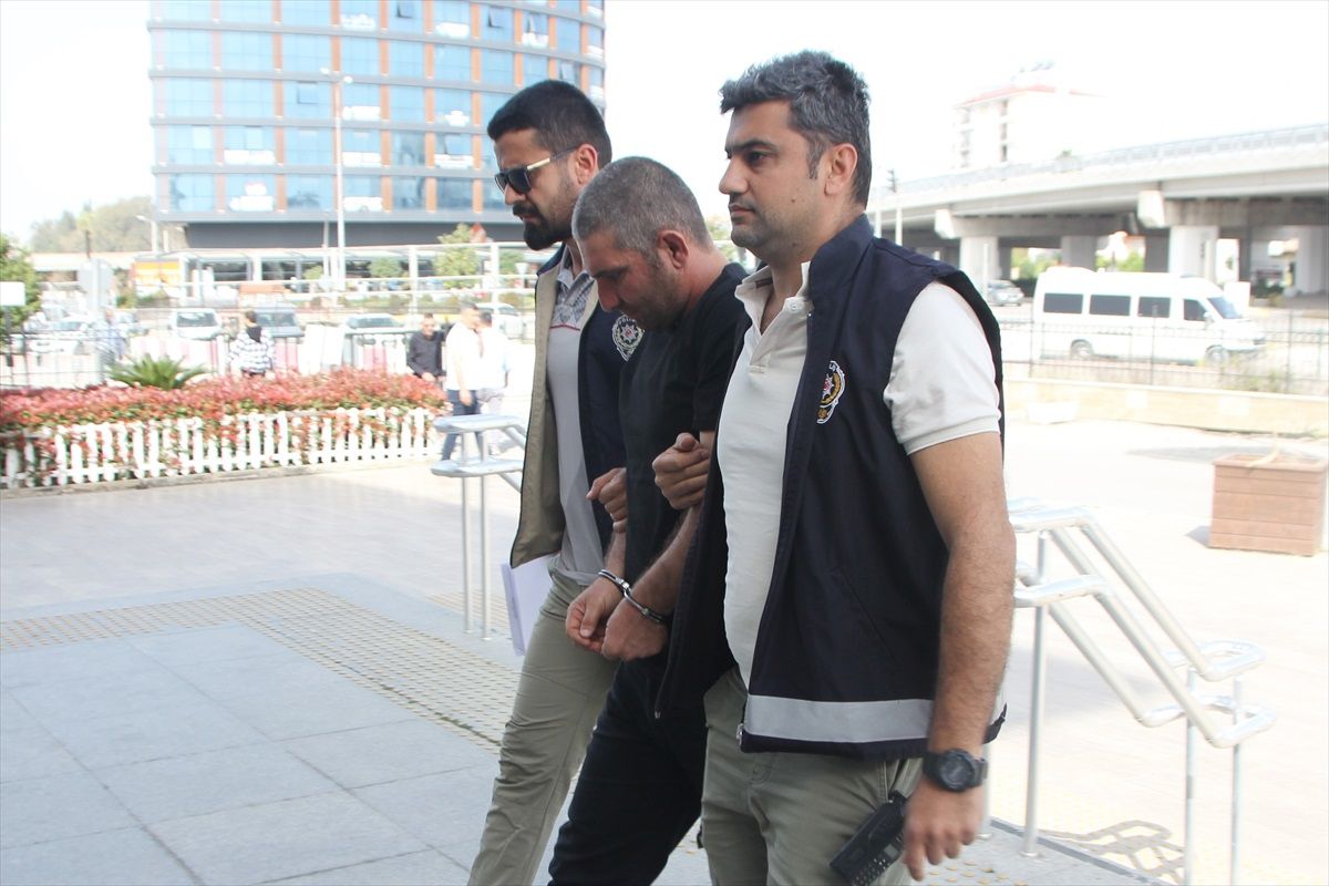 Serik\'te çıkan kavgada bir kişi bıçaklanarak öldürüldü, şüphelilerden biri tutuklandı