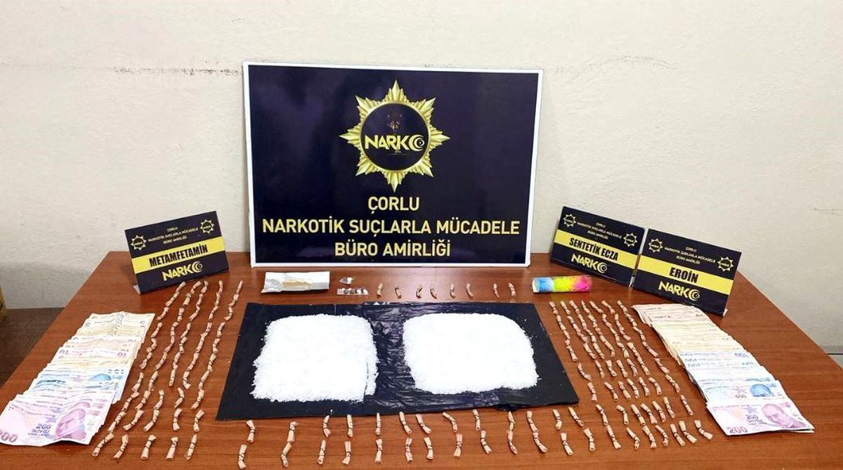 Tekirdağ\'da 1 Kilogram Metamfetamin Ele Geçirildi, 2 Kişi Tutuklandı